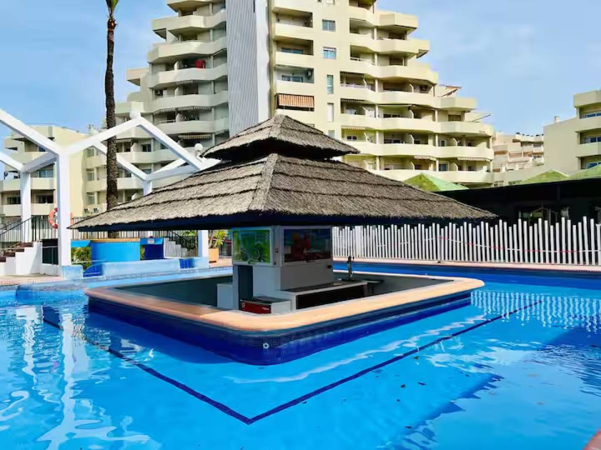 BENALBEACH Complex - Photo 14